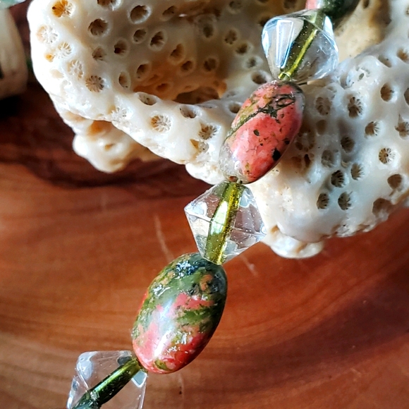 VTG Liz Claiborne Pendant onUnakite Stone Necklace - Picture 3 of 8